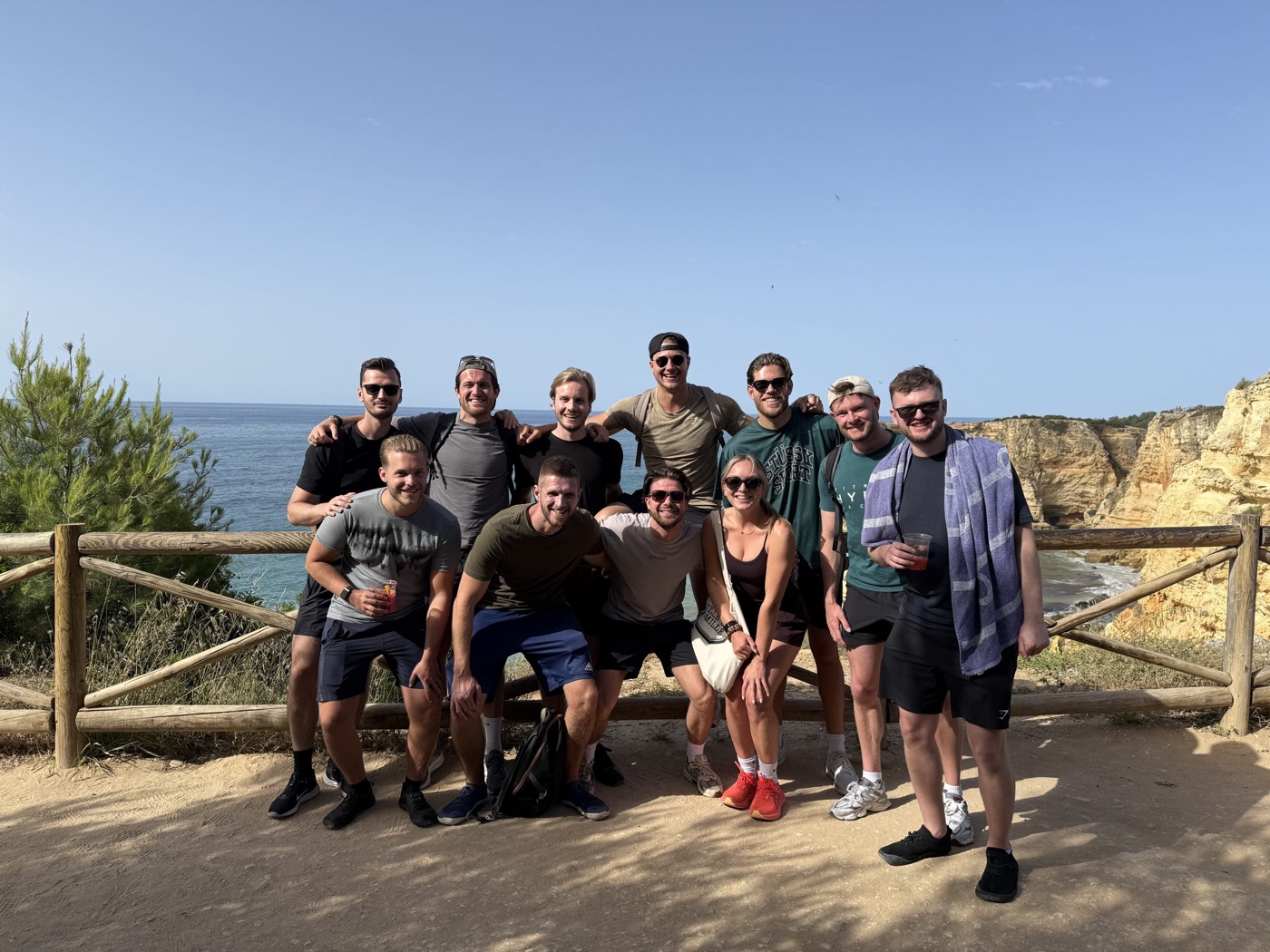 Vanguard-leden op de Faro trip aan de kust